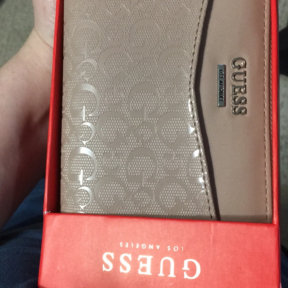 Guess wallet